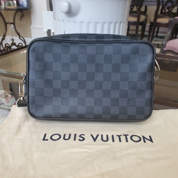 LOUIS Vuitton Men's clutch bag - Picture 3 of 5